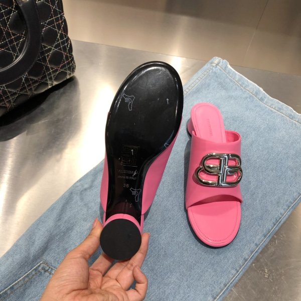 Top Quality Balenciaga Holiday Slippers Dola Balenciaga 0414